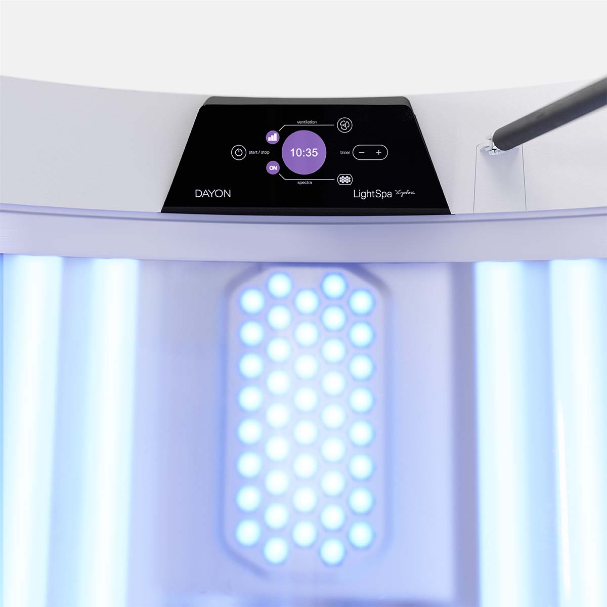 DAYON LightSpa Intense Heimsolarium Close-up der einfachen Touchpad-Bedienung des Heimsolariums